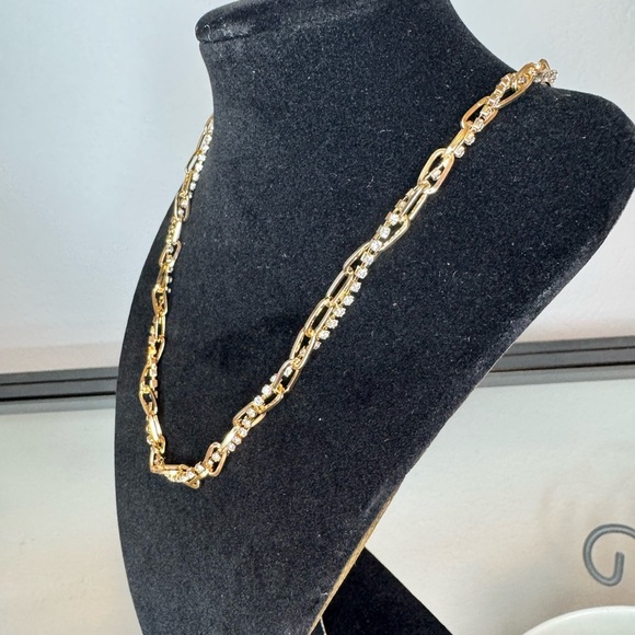 NWT Ettika Double Interlocking Gold Chain Link Necklace - Picture 3 of 6